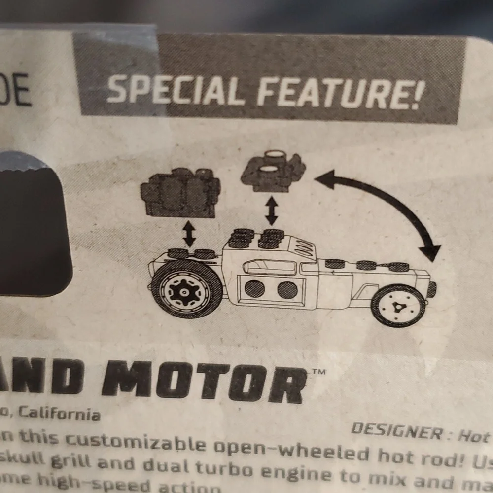 Hot Wheels - has a Lego‎ look